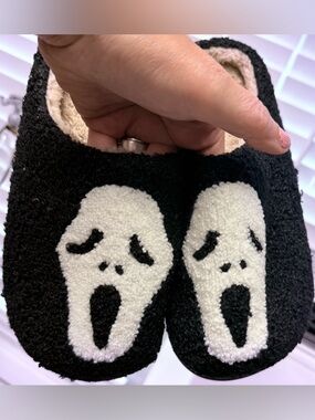 Scream ghostface horror movie slippers faux Sherpa hard soles adults new